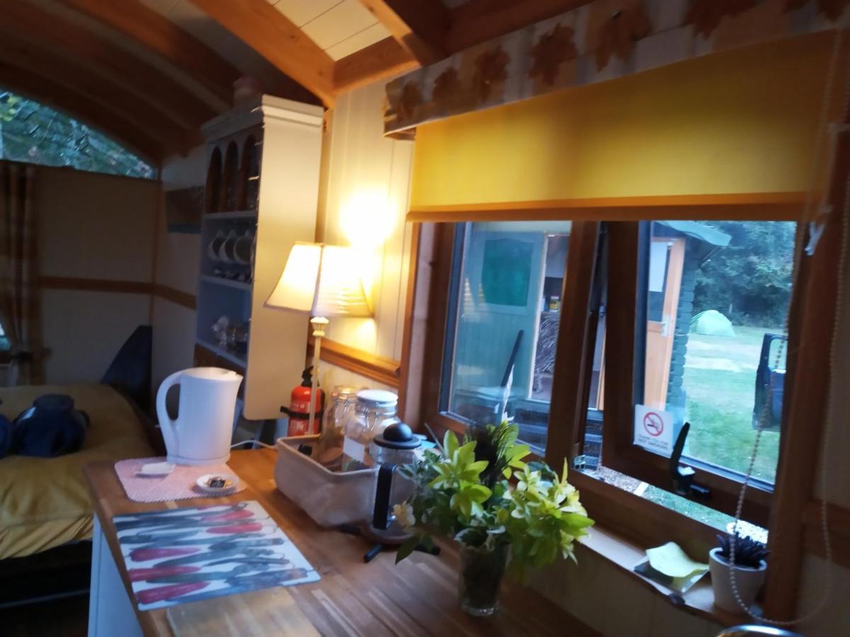 Glamping Malvern Shepherd Hut Esterno foto